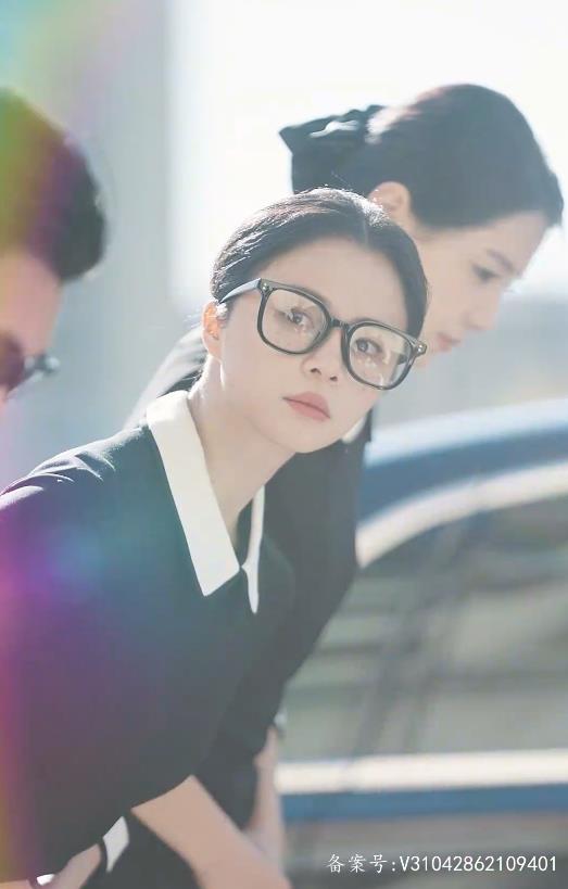 丑妻逆襲，顏值驚艷全球(全集)